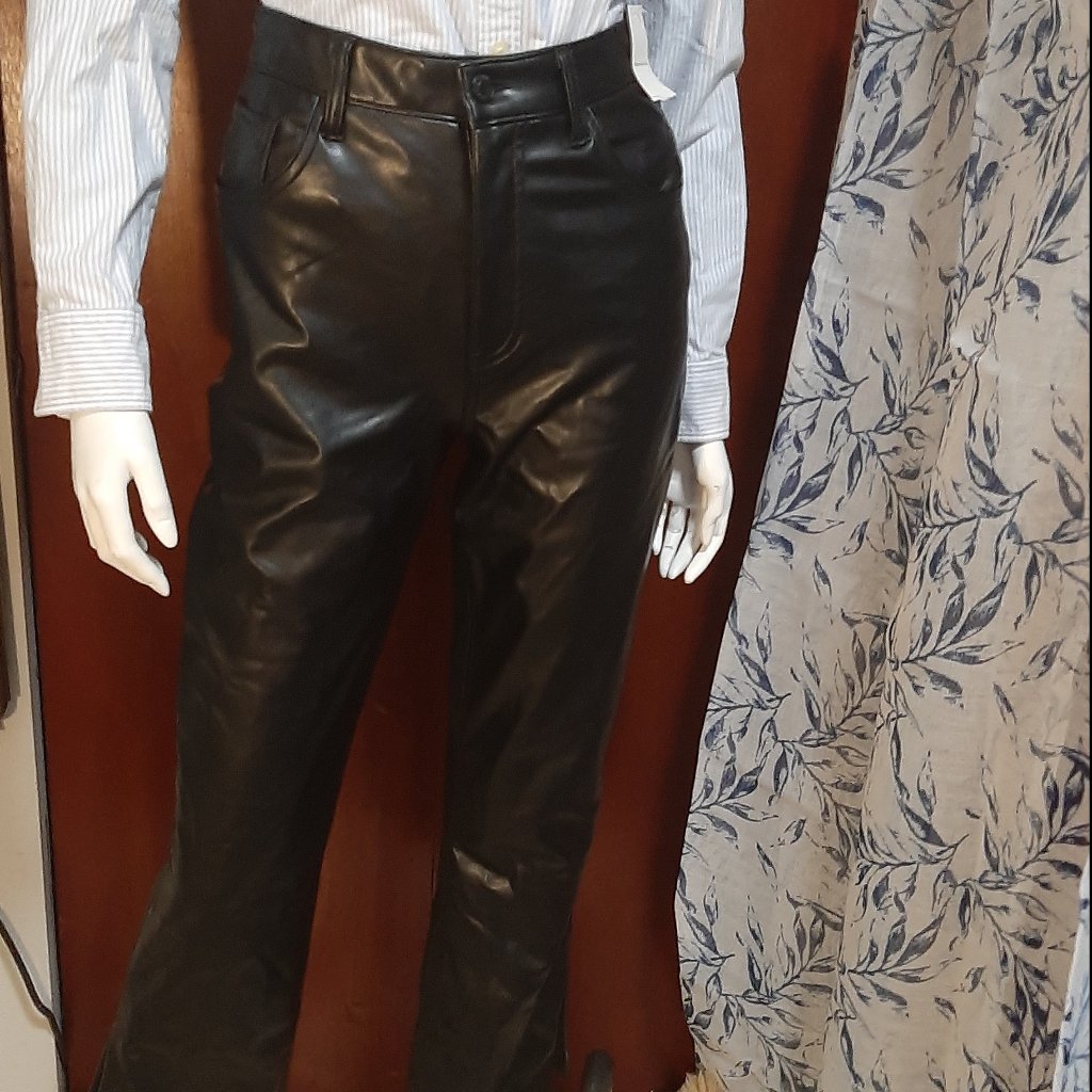 Nwt Abercrombie And Fitch Black Vegan Leather Pants Size 26